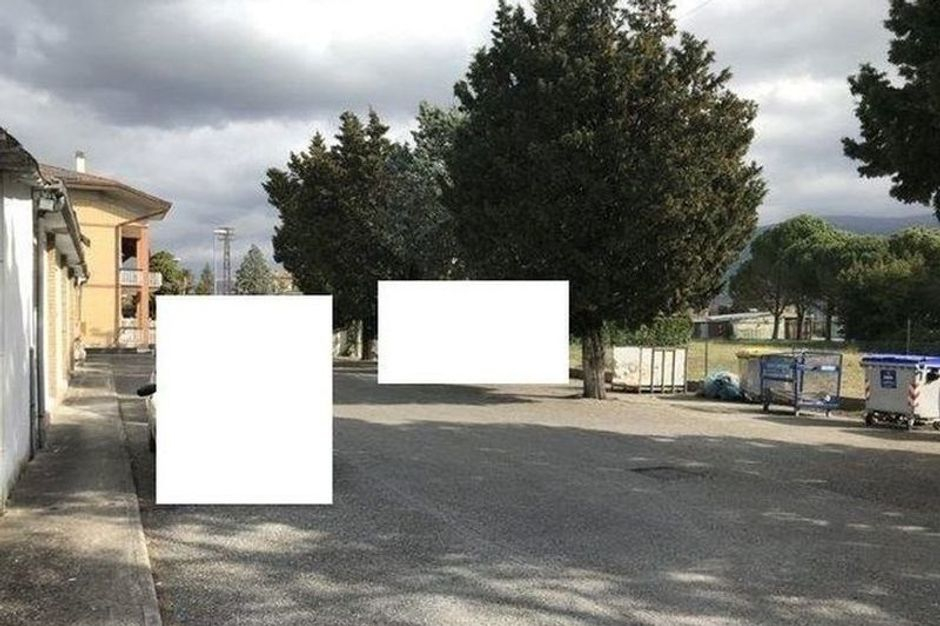 #15157 Capannone con 3 unità artigianali con area esterna in vendita - foto 5