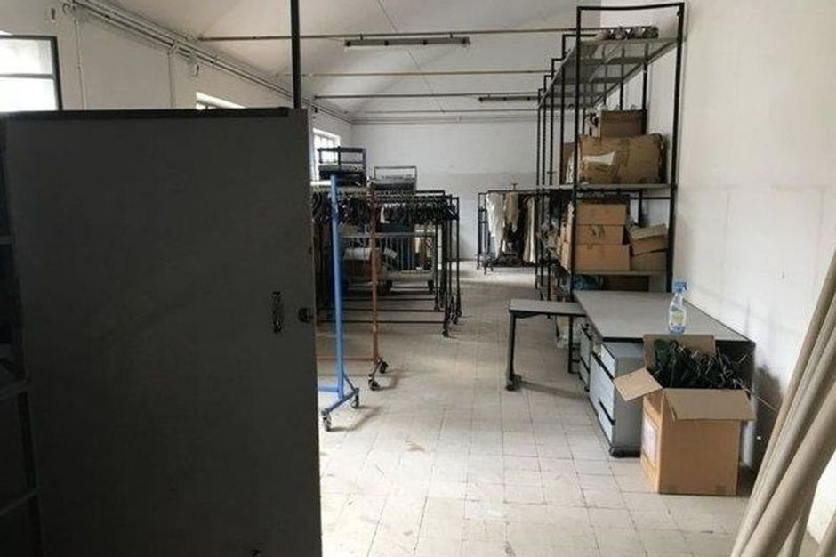 #15157 Capannone con 3 unità artigianali con area esterna in vendita - foto 10