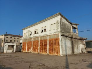 Immobili commerciali in vendita