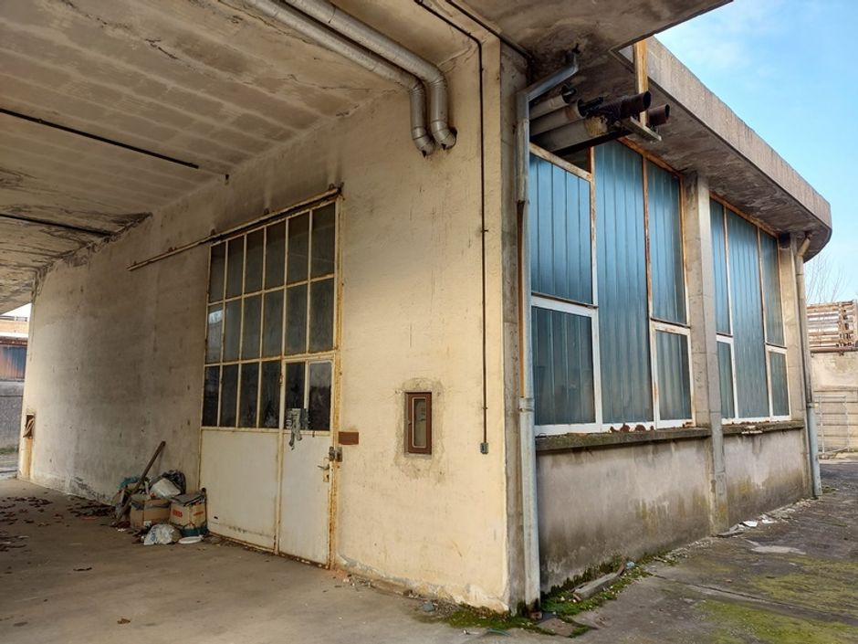 #15164 Magazzino e laboratorio in stato di abbandono in vendita - foto 10