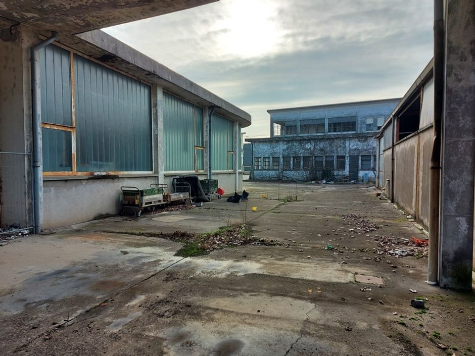 #15164 Magazzino e laboratorio in stato di abbandono in vendita - foto 15