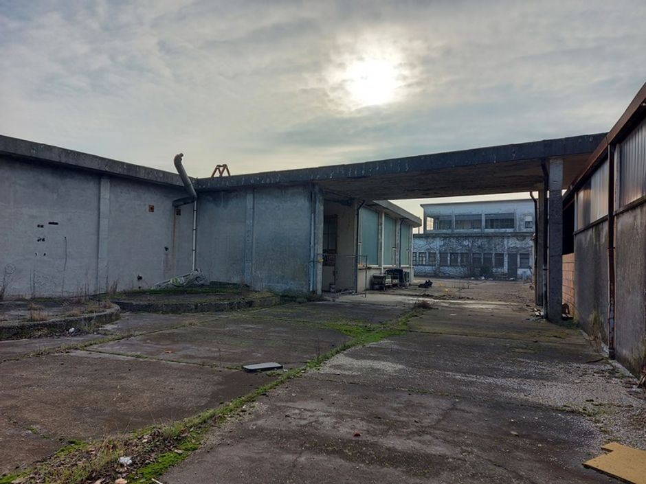 #15164 Magazzino e laboratorio in stato di abbandono in vendita - foto 18