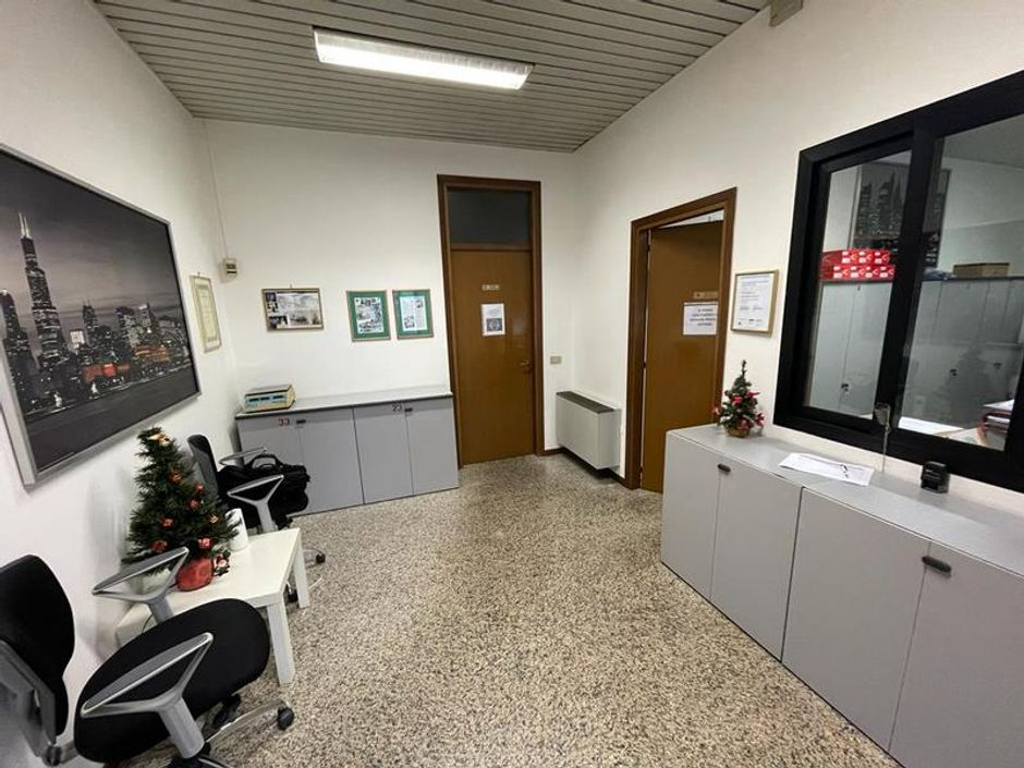 #15233 Capannone artigianale con uffici in vendita - foto 13