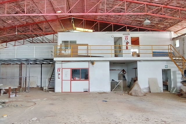 Fabbricati industriali in vendita