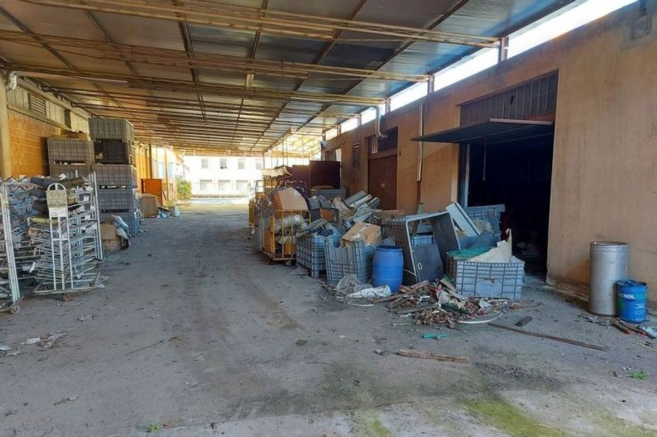 #15284 Stabilimento industriale con uffici e parcheggio in vendita - foto 7