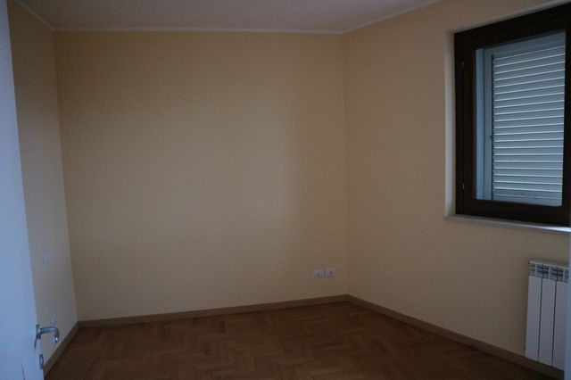 Garage in vendita