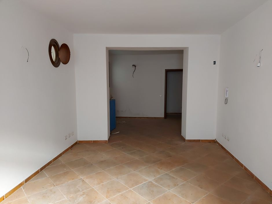 #15359 Locale commerciale al piano terra in vendita - foto 1
