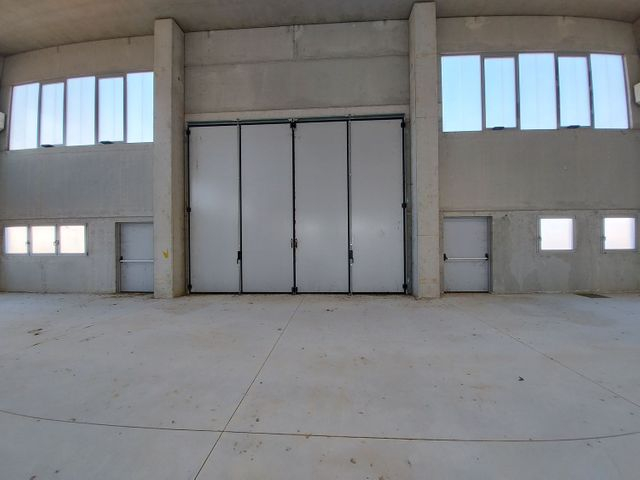 Fabbricati industriali in vendita