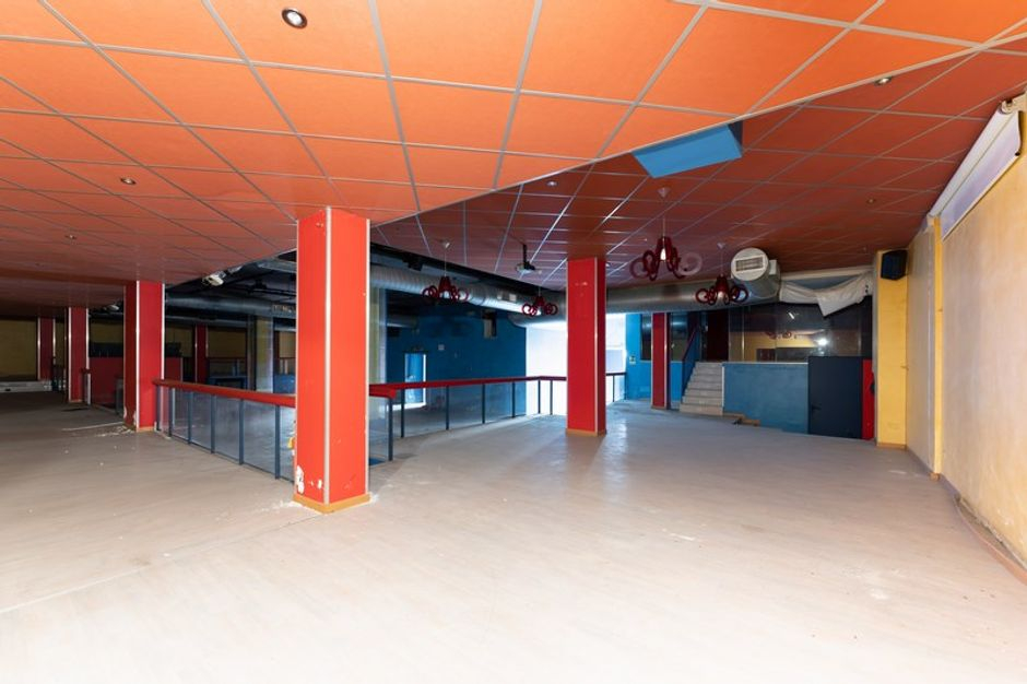 #15399 Locale per pubblico spettacolo in vendita - foto 2