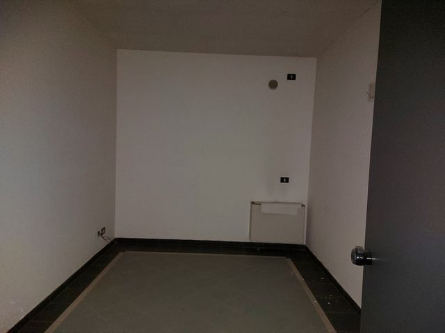 Laboratori in vendita