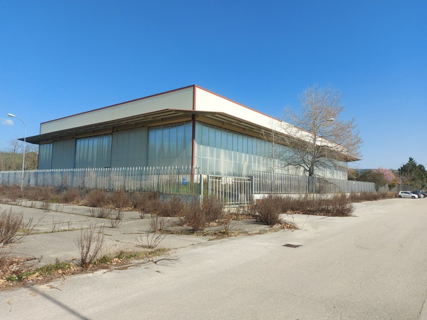 Fabbricati industriali in vendita