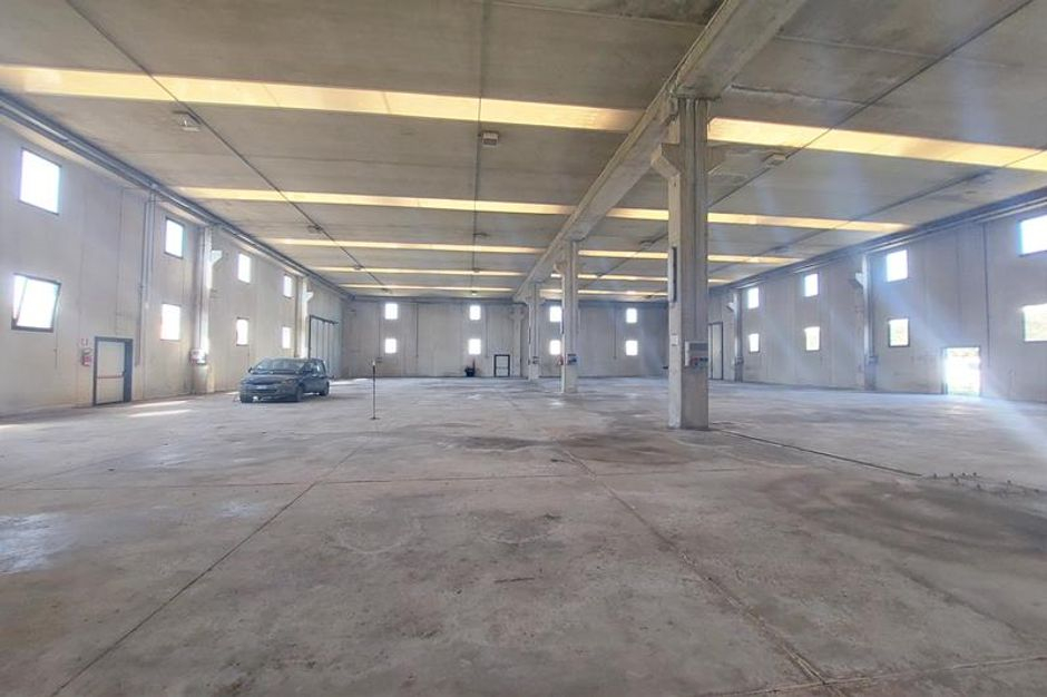 #15412 Capannone in zona industriale in vendita - foto 3