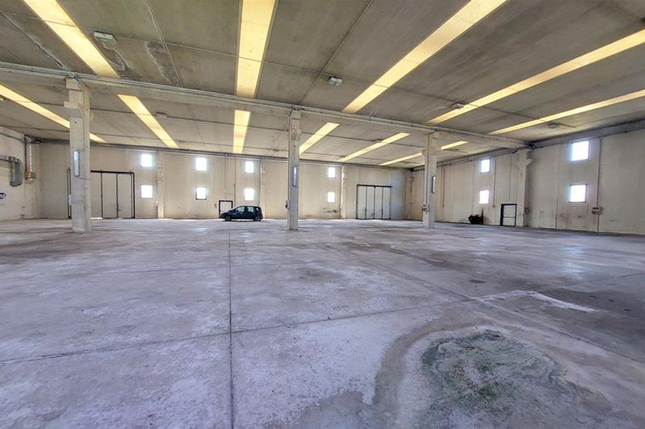 #15412 Capannone in zona industriale in vendita - foto 12