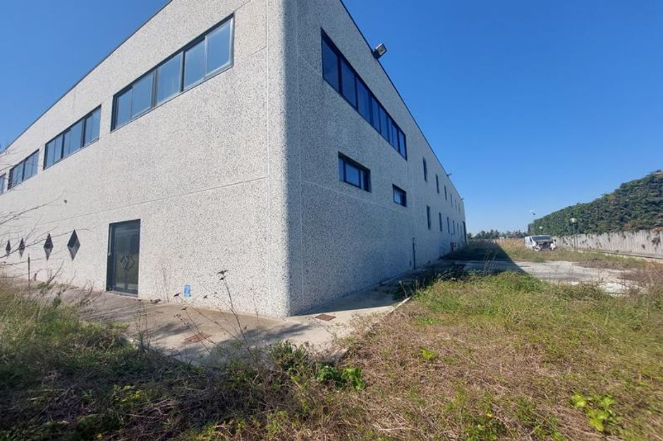 #15412 Capannone in zona industriale in vendita - foto 17
