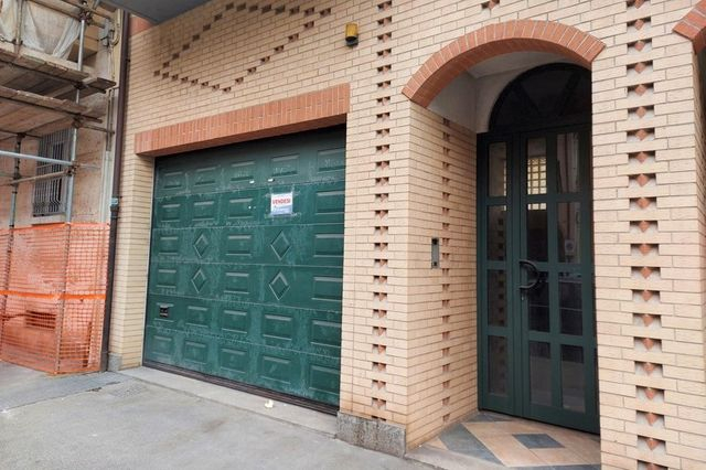 Garage in vendita