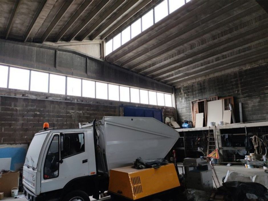 #15781 Capannone industriale con piazzale in vendita - foto 7