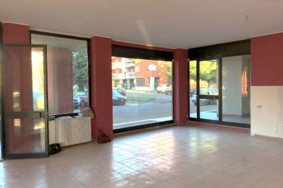 #15811 Negozio al piano terra in vendita - foto 3