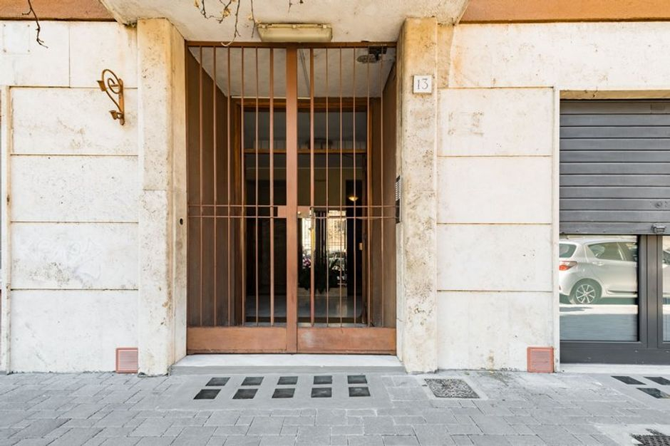 #15827 Uffici e deposito in edificio del centro in vendita - foto 12