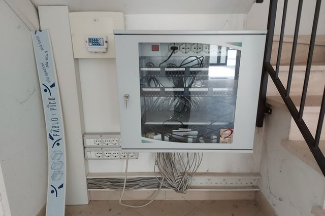Locali deposito in vendita