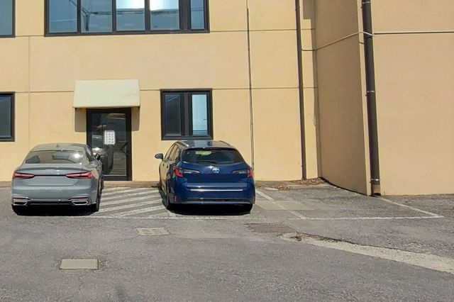 Locali deposito in vendita
