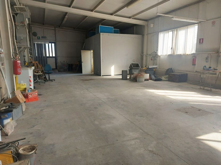 #15942 Laboratorio artigianale in vendita - foto 2