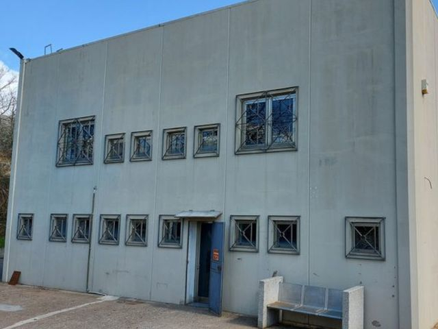 Fabbricati industriali in vendita