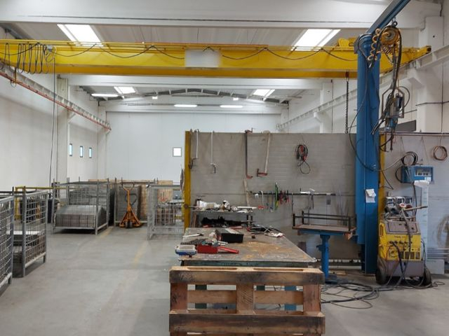 Fabbricati industriali in vendita