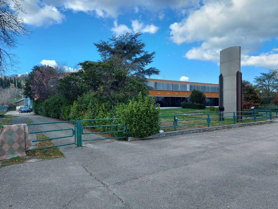 #15981 Opificio con uffici e alloggio custode in vendita - foto 1