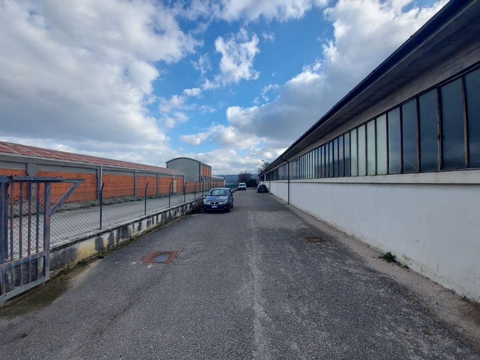 #15981 Opificio con uffici e alloggio custode in vendita - foto 7