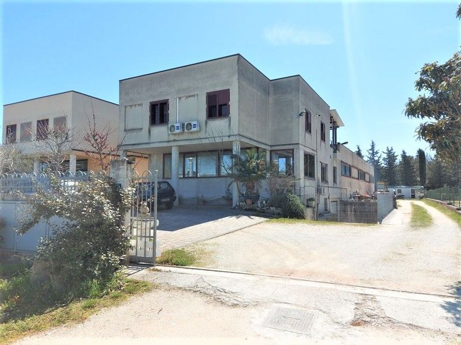 #16022 Opificio con uffici e autorimessa in vendita - foto 1