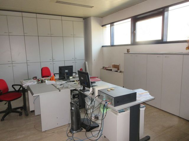 Fabbricati industriali in vendita