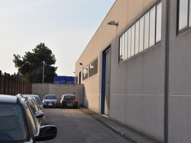 Fabbricati industriali in vendita