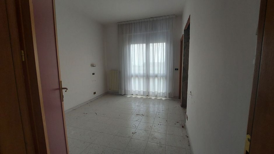 #16164 Albergo in zona turistica con progetto approvato per RSA in vendita - foto 10