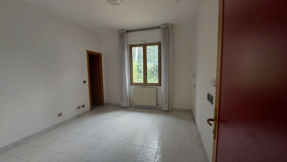 #16164 Albergo in zona turistica con progetto approvato per RSA in vendita - foto 14