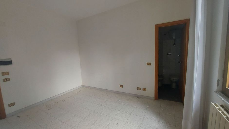 #16164 Albergo in zona turistica con progetto approvato per RSA in vendita - foto 15