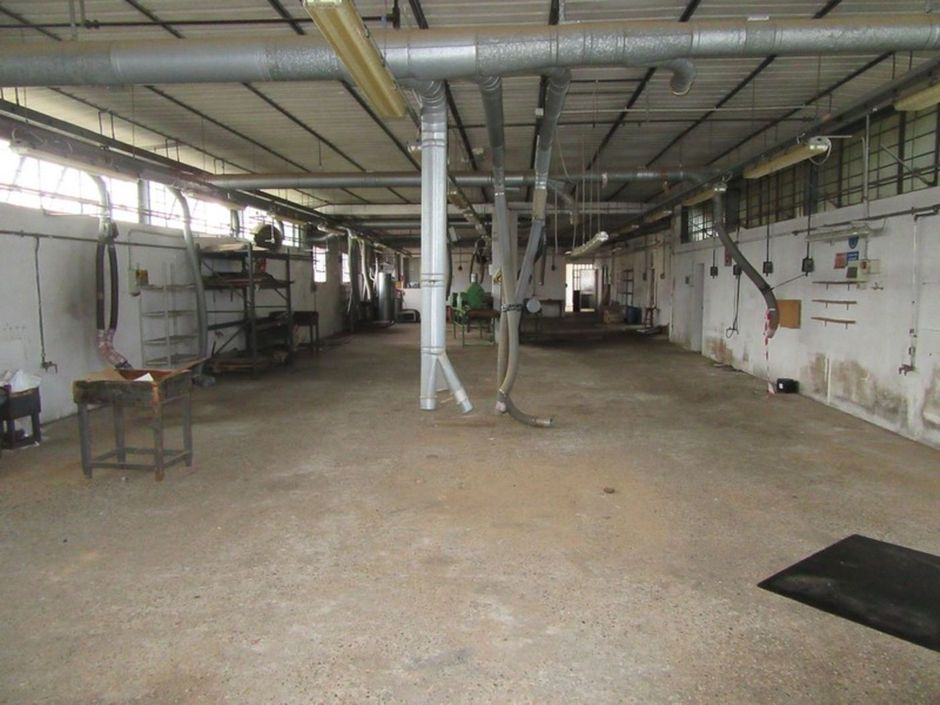 #1699 Fabbricato artigianale con uffici e area scoperta in vendita - foto 6