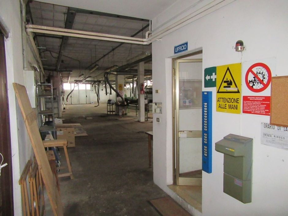 #1699 Fabbricato artigianale con uffici e area scoperta in vendita - foto 25