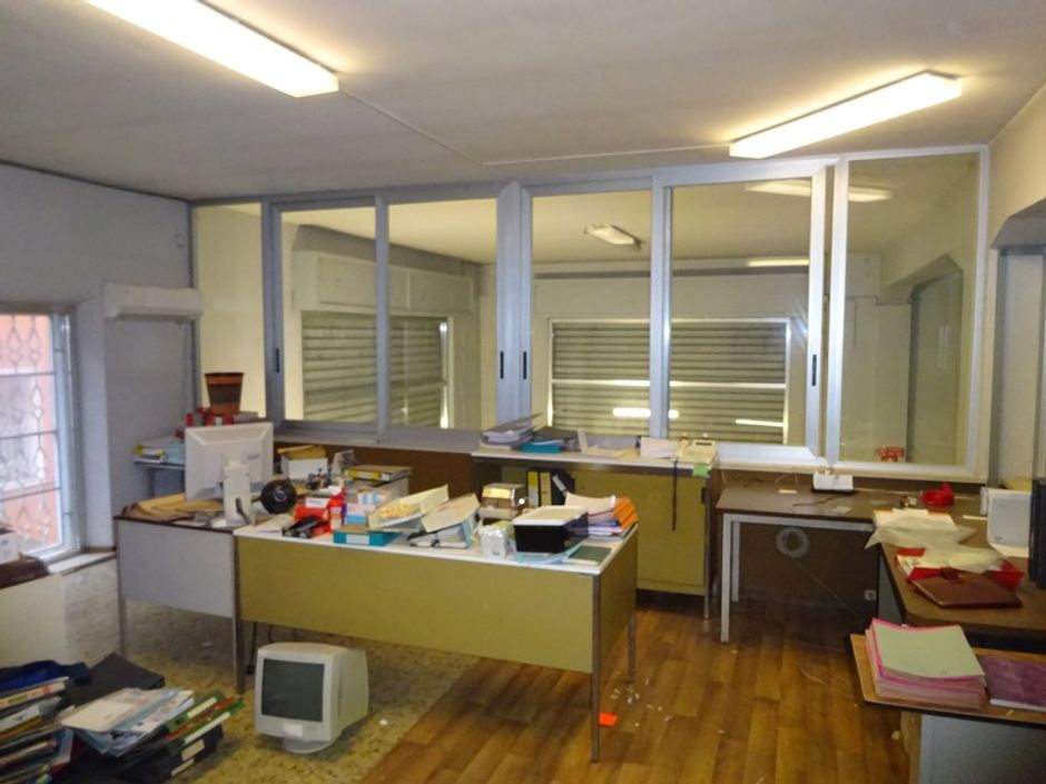 #1718 Porzione di capannone commerciale con uffici in vendita - foto 9