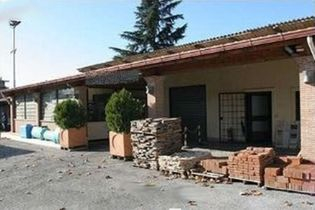 Capannoni artigianali in vendita