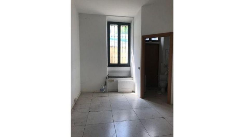 #17550 Negozio in zona residenziale in vendita - foto 3