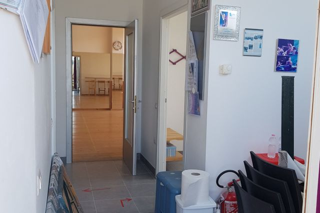 Laboratori in vendita