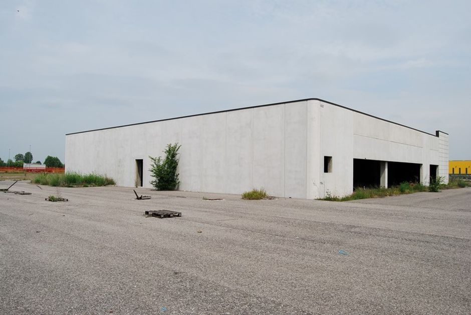 #1759 Complesso commerciale in costruzione in vendita - foto 1