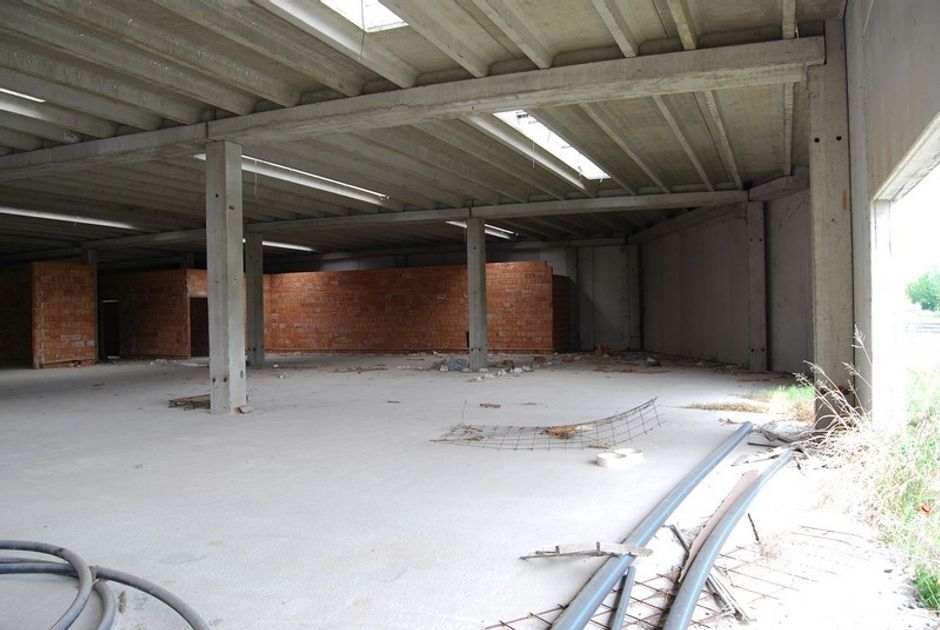#1759 Complesso commerciale in costruzione in vendita - foto 3