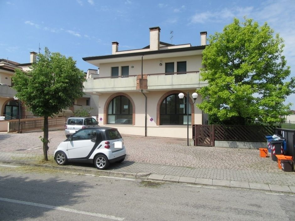 #1771 Negozio in complesso residenziale in vendita - foto 9