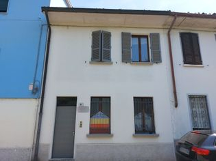 Capannoni artigianali in vendita