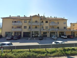 Immobili commerciali in vendita
