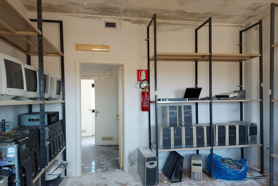 #17964 Edificio artigianale con uffici e corte esclusiva in vendita - foto 18