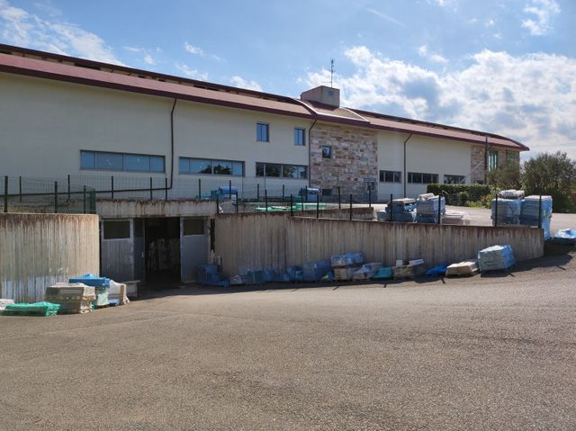 Complessi commerciali in vendita