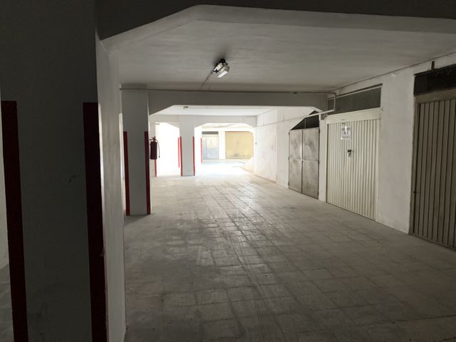 Negozi in vendita