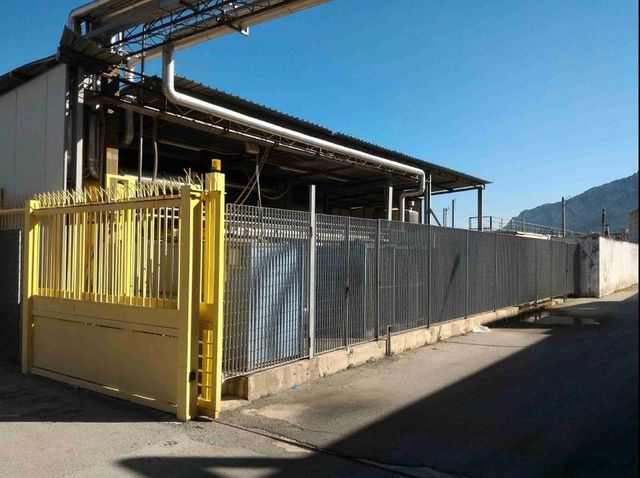 Fabbricati industriali in vendita